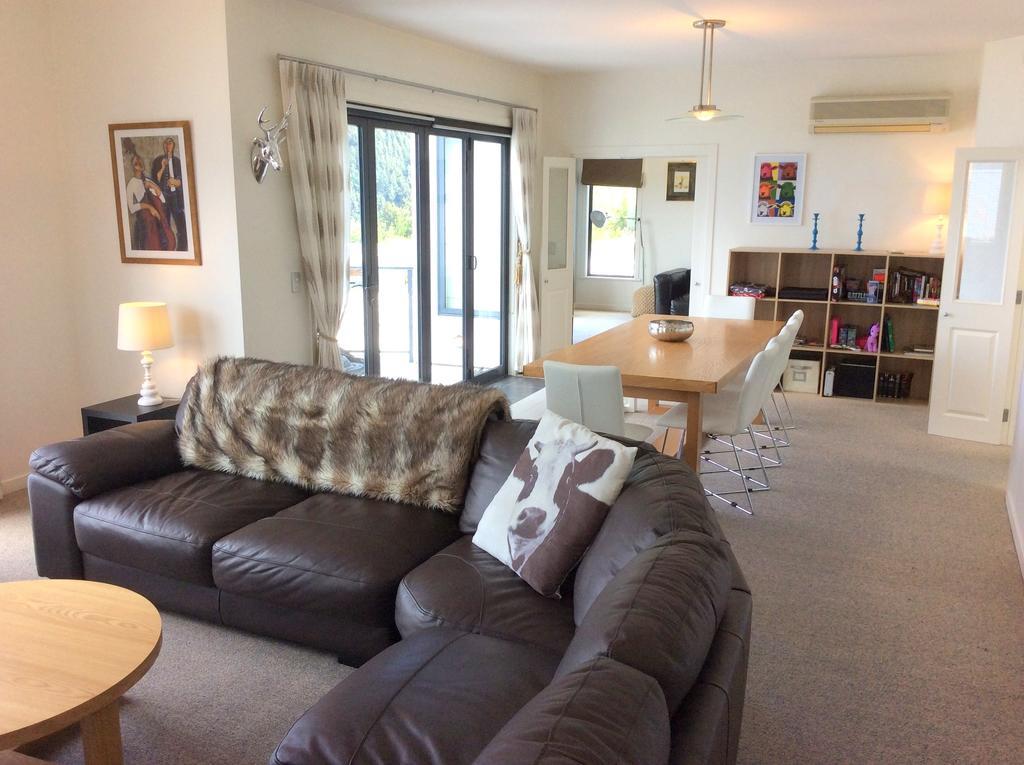 The Queenstown Bothy Room photo