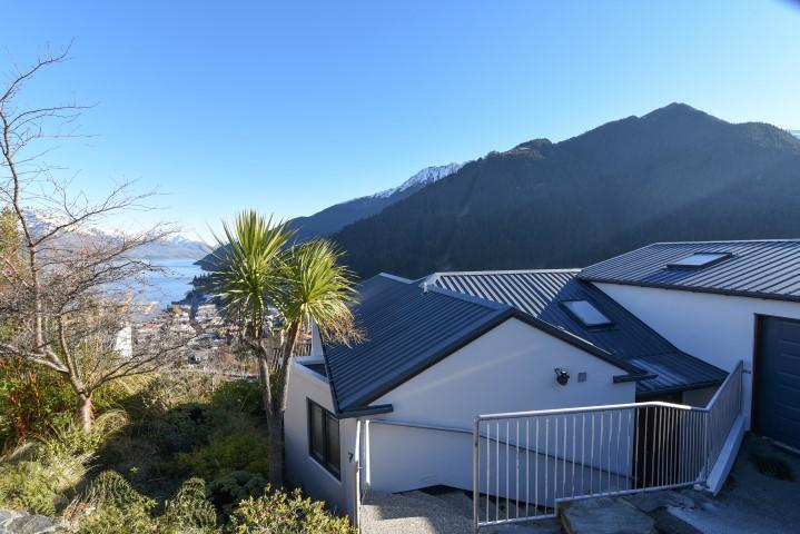 The Queenstown Bothy Exterior photo